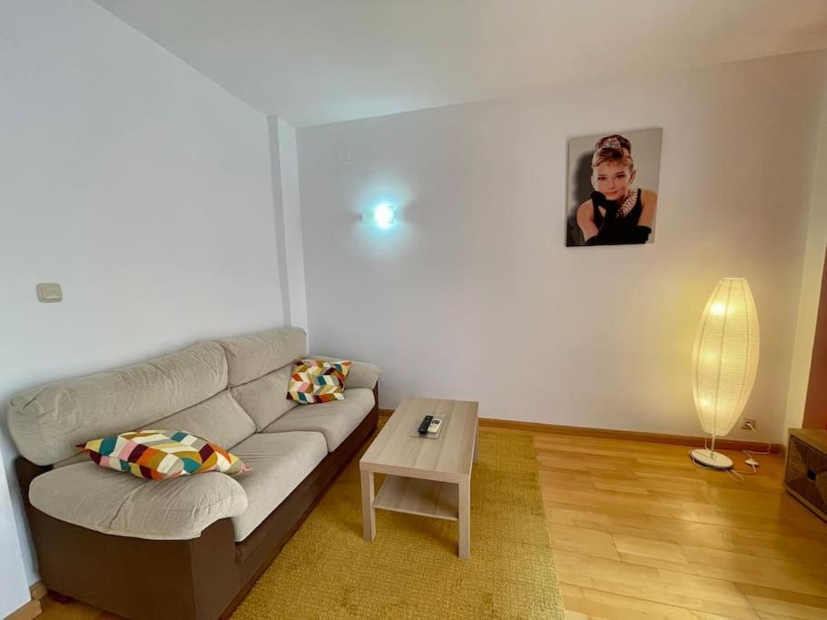 Acogedor Apartamento En 사라고사 외부 사진