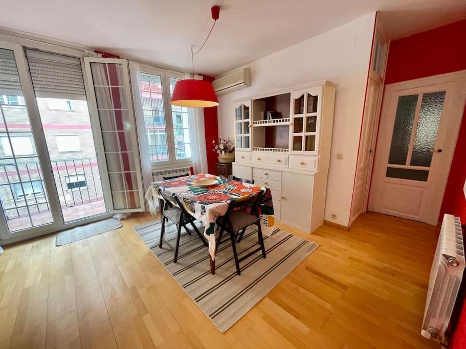 Acogedor Apartamento En 사라고사 외부 사진