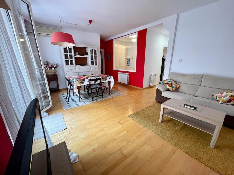 Acogedor Apartamento En 사라고사 외부 사진